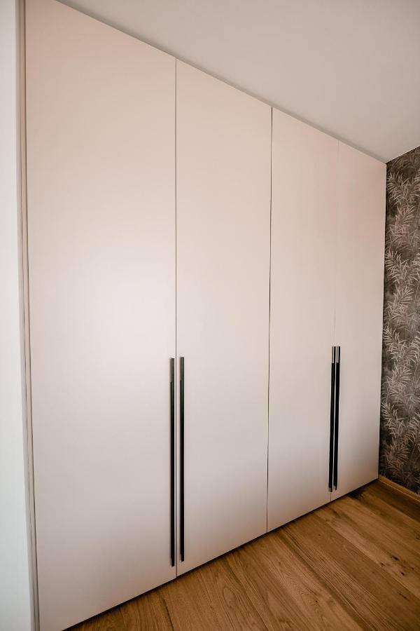 Sodoben Apartma V Centru Ljubljane ليوبليانا المظهر الخارجي الصورة